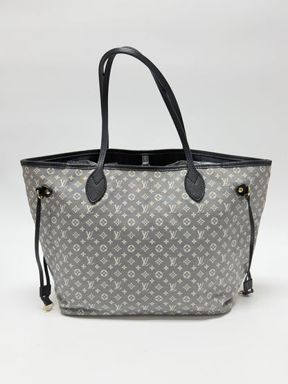Lynn's Closet Boutique navy blue Louis Vuitton Neverfull MM tote in Monogram Idylle canvas with dark leather trim.