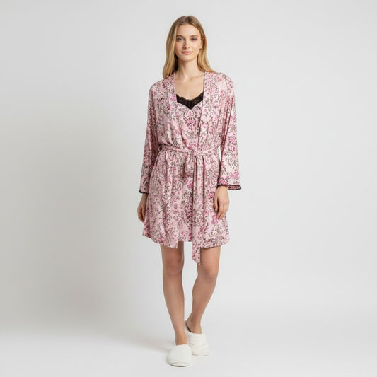 Lynn's Closet Boutique pink floral print 2-piece nightgown and robe set, size M. Lightweight fabric with tie waist.
