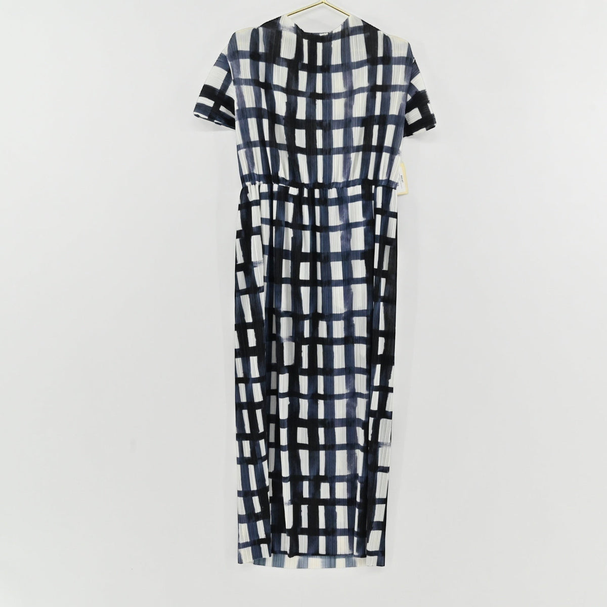 Lynn's Closet Boutique Bitte Kai Rand navy and white grid pleated midi dress with short sleeves and side pockets